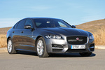 Jaguar XF 2.0 Diesel 180 CV AWD Aut. R-Sport Turismo Storm Grey Exterior Lateral-Frontal 4 puertas