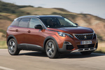 Peugeot 3008 Gama 3008 Allure Todo terreno Metallic Copper Exterior Frontal-Lateral 5 puertas