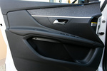 Peugeot 3008 GT Line Todo terreno Interior Puerta 5 puertas