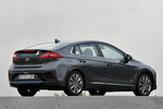 Hyundai IONIQ H&iacute;brido 1.6 GDI 141 CV 6DCT H&iacute;brido Style Turismo Iron Gray Exterior Posterior-Lateral 5 puertas