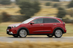 KIA Niro 1.6 HEV HEV Emotion Todo terreno Temptation Red Exterior Lateral 5 puertas