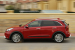 KIA Niro 1.6 HEV HEV Emotion Todo terreno Temptation Red Exterior Lateral 5 puertas
