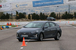 Hyundai IONIQ H&iacute;brido 1.6 GDI 141 CV 6DCT H&iacute;brido Style Turismo Iron Gray Exterior Frontal-Lateral 5 puertas