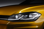 Volkswagen Golf Gama Golf R Line Turismo Amarillo C&uacute;rcuma metalizado Exterior Faro 5 puertas