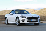 Fiat 124 Spider 1.4 103 kW (140 CV) Lusso Descapotable Bianco Gelato Exterior Lateral-Frontal 2 puertas