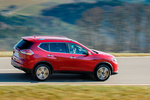 Nissan X-Trail dCi 177 4x4 Gama X-Trail Todo terreno Rojo Volcan Exterior Lateral 5 puertas