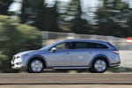 Peugeot 508 RXH 2.0 BlueHDi 180 Aut. RXH Turismo familiar Gris Aluminio Exterior Lateral 5 puertas