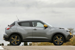 Nissan Juke DIG-T 115 CV 4x2 Tekna Todo terreno Gris con paquete Amarillo San Diego Exterior Lateral 5 puertas