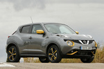 Nissan Juke DIG-T 115 CV 4x2 Tekna Todo terreno Gris con paquete Amarillo San Diego Exterior Frontal-Lateral 5 puertas