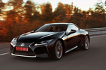 Lexus LC LC 500h LC 500h Coup&eacute; Exterior Frontal-Lateral 2 puertas