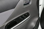 Mitsubishi L200 D/C 250 DI-D Motion Pick up Interior Mandos puerta 4 puertas