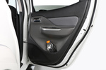 Mitsubishi L200 D/C 250 DI-D Motion Pick up Interior Puerta 4 puertas