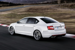 Skoda Octavia RS RS Turismo Blanco Luna Metalizado Exterior Posterior-Lateral 5 puertas