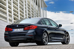 BMW Serie 5 M550i xDrive M550i xDrive Turismo Exterior Posterior-Lateral 4 puertas