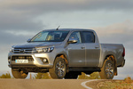 Toyota Hilux 2.4 150D 4x4 Aut VXL Pick up Exterior Frontal-Lateral 4 puertas