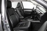 Toyota Hilux 2.4 150D 4x4 Aut VXL Pick up Interior Asientos 4 puertas