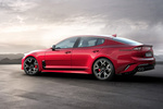 KIA Stinger  3.3 T-GDI 4x4 370 CV GT Turismo HiChroma Red Exterior Lateral-Posterior 5 puertas