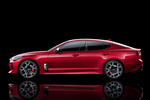 KIA Stinger  3.3 T-GDI 4x4 370 CV GT Turismo HiChroma Red Exterior Lateral 5 puertas