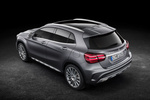 Mercedes-Benz GLA 250 4MATIC AMG Line Todo terreno Gris monta&ntilde;a metalizado Exterior Cenital-Posterior-Lateral 5 puertas