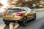 Mercedes-Benz GLA 220d 4MATIC Gama GLA Todo terreno Beis Ca&ntilde;&oacute;n Exterior Lateral-Posterior 5 puertas