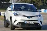 Toyota C-HR 1.8 Hybrid Advance Todo terreno Blanco Perlado Exterior Frontal 5 puertas
