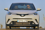 Toyota C-HR 1.8 Hybrid Advance Todo terreno Blanco Perlado Exterior Frontal 5 puertas