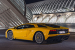 Lamborghini Aventador S S Coup&eacute; Giallo Evros Exterior Lateral-Posterior 2 puertas
