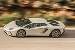 Lamborghini Aventador S S Coup&eacute; Ballon White Exterior Cenital-Lateral 2 puertas
