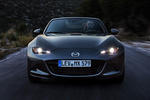 Mazda MX-5 Gama RF RF Luxury Descapotable Machine Grey Exterior Frontal 2 puertas