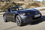 Mazda MX-5 Gama RF RF Luxury Descapotable Machine Grey Exterior Lateral-Frontal 2 puertas