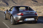 Mazda MX-5 Gama RF RF Luxury Descapotable Machine Grey Exterior Lateral-Posterior 2 puertas