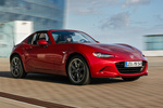 Mazda MX-5 RF 2.0 160 CV i-Stop RF Luxury Pack Sport Descapotable Red Soul Exterior Lateral-Frontal 2 puertas