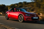 Mazda MX-5 RF 2.0 160 CV i-Stop RF Luxury Pack Sport Descapotable Red Soul Exterior Lateral-Frontal 2 puertas