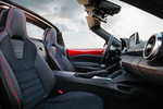 Mazda MX-5 RF 2.0 160 CV i-Stop RF Luxury Pack Sport Descapotable Interior Asientos 2 puertas