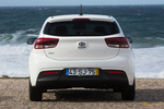 KIA Rio Gama Rio Gama Rio Turismo Clear White Exterior Posterior 5 puertas