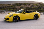 Porsche 911 Carrera 4 GTS Cabriolet Carrera 4 GTS Cabriolet Descapotable Amarillo Racing Exterior Frontal-Lateral 2 puertas