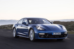 Porsche Panamera 4 E-Hybrid 4 E-Hybrid Turismo Exterior Lateral-Frontal 5 puertas