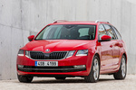 Skoda Octavia Gama Octavia Combi Style Turismo familiar Rojo Fuego Exterior Lateral-Frontal 5 puertas