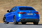 Alfa Romeo Giulia Veloce Veloce Turismo Azul Misano Exterior Lateral-Frontal 4 puertas