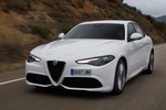Alfa Romeo Giulia Veloce Veloce Turismo Blanco Alfa Exterior Lateral-Frontal 4 puertas