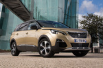 Peugeot 5008 Gama 5008 Allure Todo terreno Beige Pyrite Exterior Frontal-Lateral 5 puertas