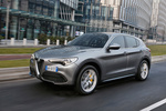 Alfa Romeo Stelvio Gama Stelvio Gama Stelvio Todo terreno Exterior Frontal-Lateral 5 puertas