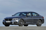 BMW Serie 5 520d Paquete M Turismo Bluestone metalizado Exterior Frontal-Lateral 4 puertas