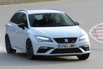 SEAT Le&oacute;n ST CUPRA 2.0 TSI 221 kW (300 CV) 4Drive DSG-7 Start ST CUPRA Turismo familiar Exterior Lateral-Frontal 5 puertas