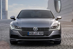 Volkswagen Arteon Elegance Turismo Plata pirita metalizado Exterior Frontal 5 puertas