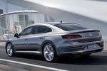 Volkswagen Arteon Elegance Turismo Plata pirita metalizado Exterior Lateral-Posterior 5 puertas