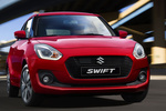 Suzuki Swift 1.0T SHVS  GLX Turismo Rojo Burning Perlado Metalizado Exterior Lateral-Frontal 5 puertas