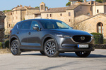 Mazda CX-5 2.2 SKYACTIV-D 129 kW (175 CV) 4WD Gama CX-5 Todo terreno Machine Grey Exterior Lateral-Frontal 5 puertas