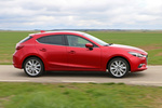 Mazda Mazda3 SKYACTIV-G 2.0 120 CV Luxury Turismo Soul Red Metallic Exterior Lateral 5 puertas