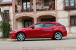 Mazda Mazda3 SKYACTIV-G 2.0 120 CV Luxury Turismo Soul Red Metallic Exterior Lateral 5 puertas